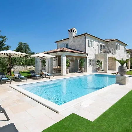Villa Vacay Elena With Pool Ladici